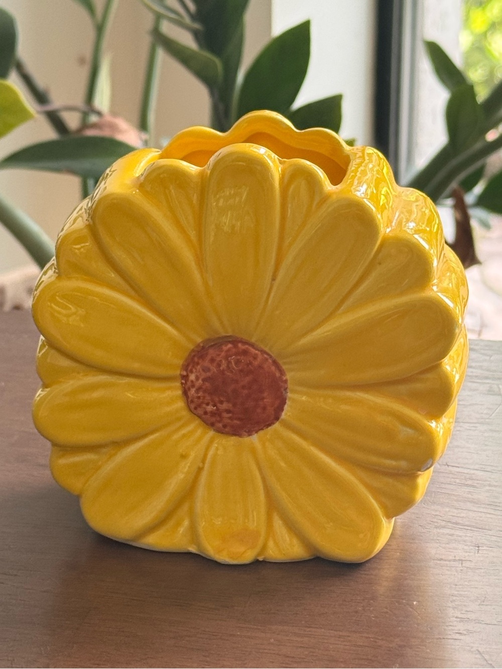 Yellow Ceramic Daisy Sunflower  Vase pen pencil holder home decor office supply